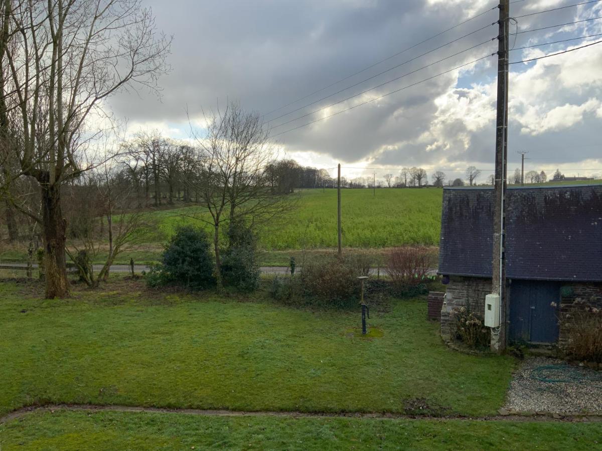 Welcoming And Peaceful Bed And Breakfast Fougerolles-du-Plessis Extérieur photo