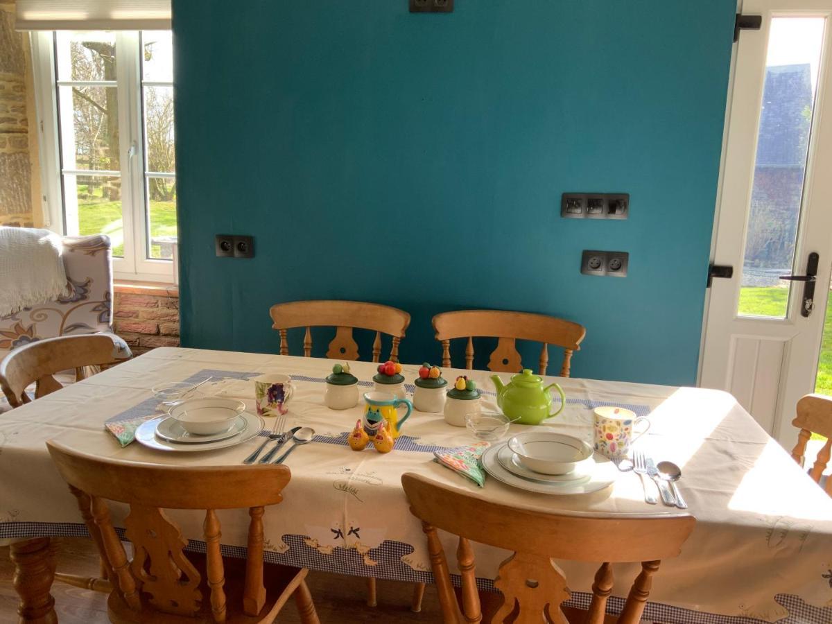 Welcoming And Peaceful Bed And Breakfast Fougerolles-du-Plessis Extérieur photo