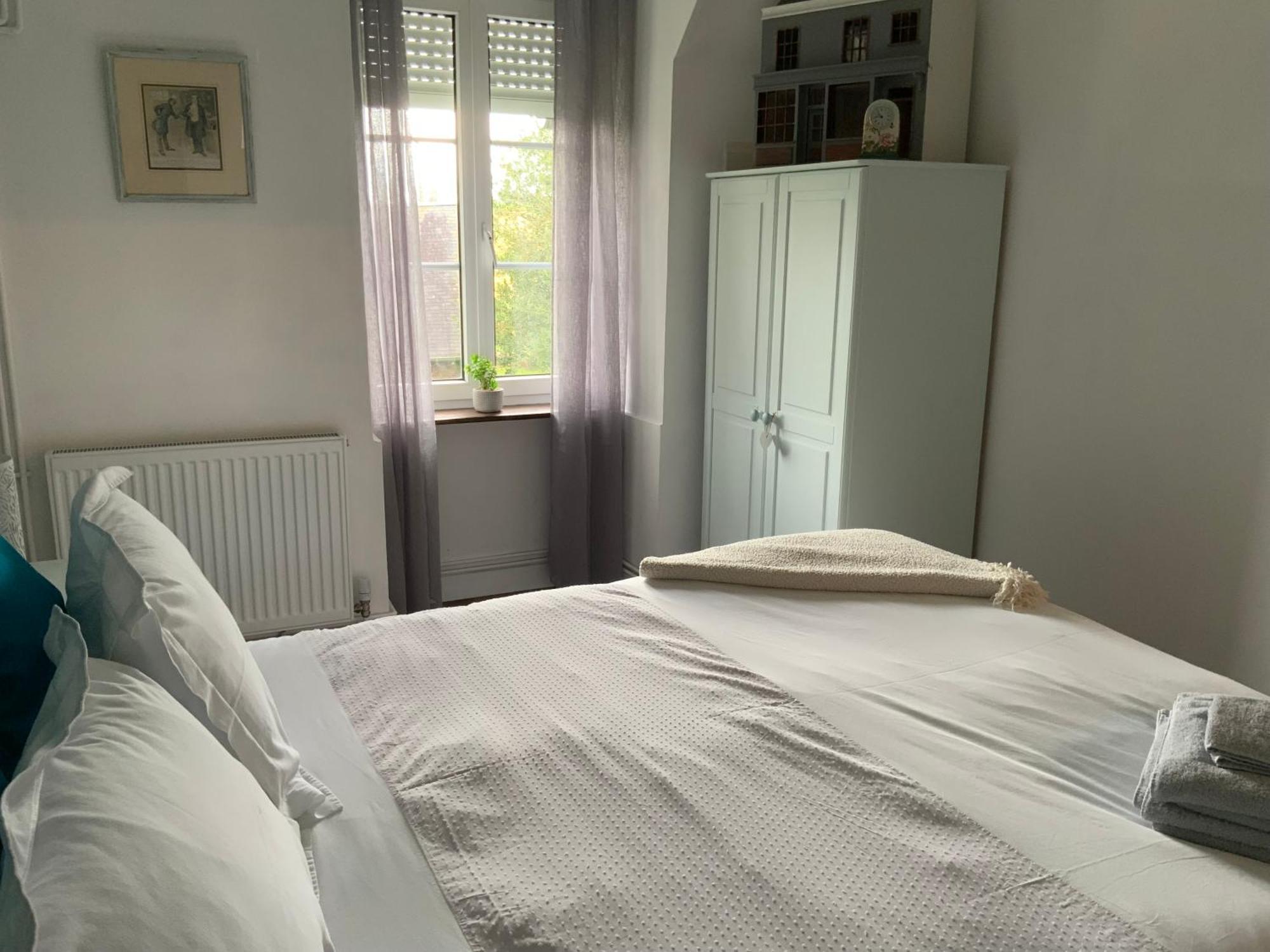 Welcoming And Peaceful Bed And Breakfast Fougerolles-du-Plessis Extérieur photo