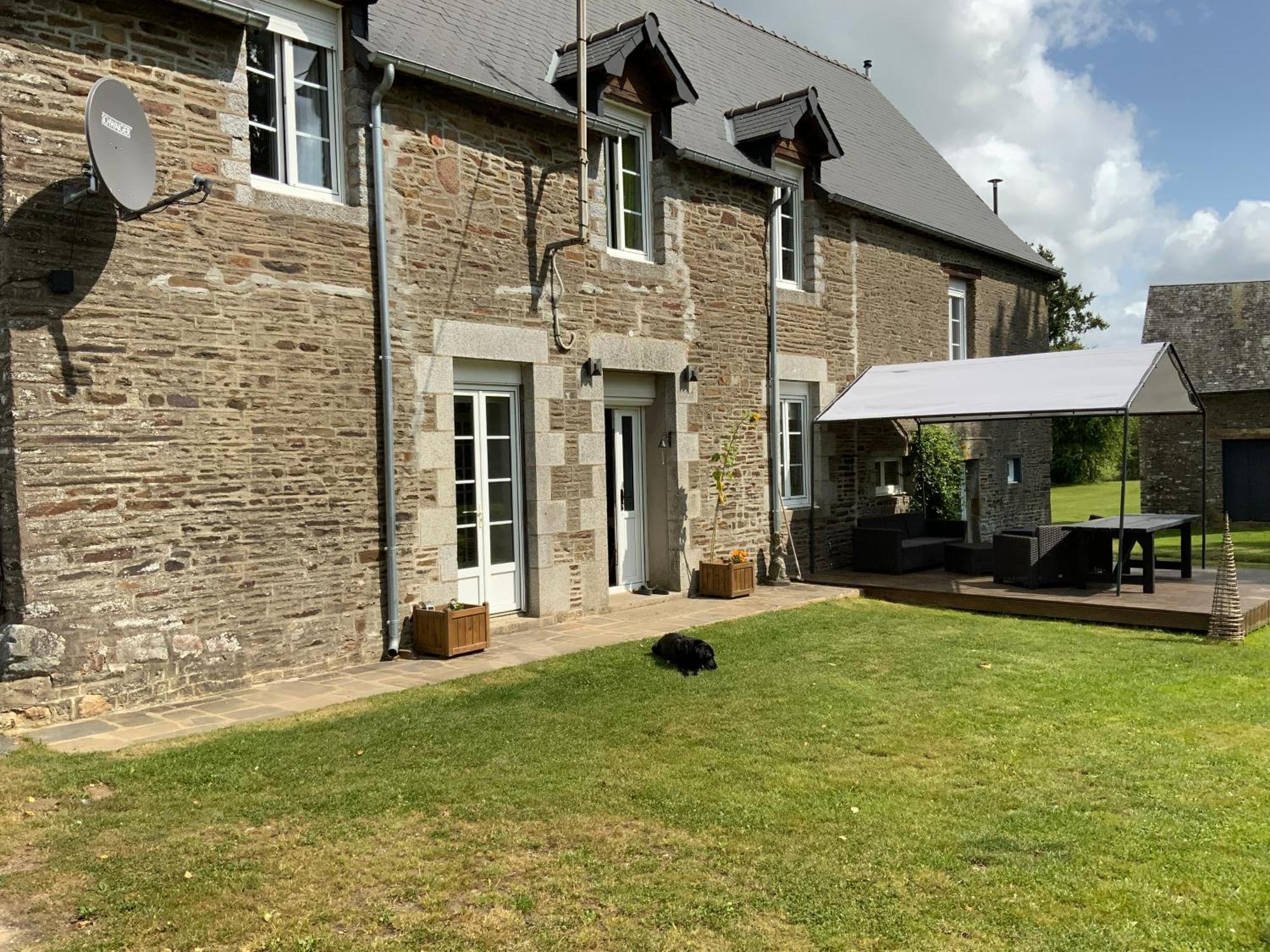 Welcoming And Peaceful Bed And Breakfast Fougerolles-du-Plessis Extérieur photo