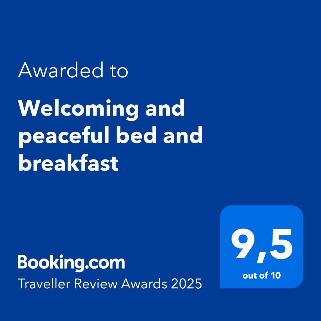 Welcoming And Peaceful Bed And Breakfast Fougerolles-du-Plessis Extérieur photo