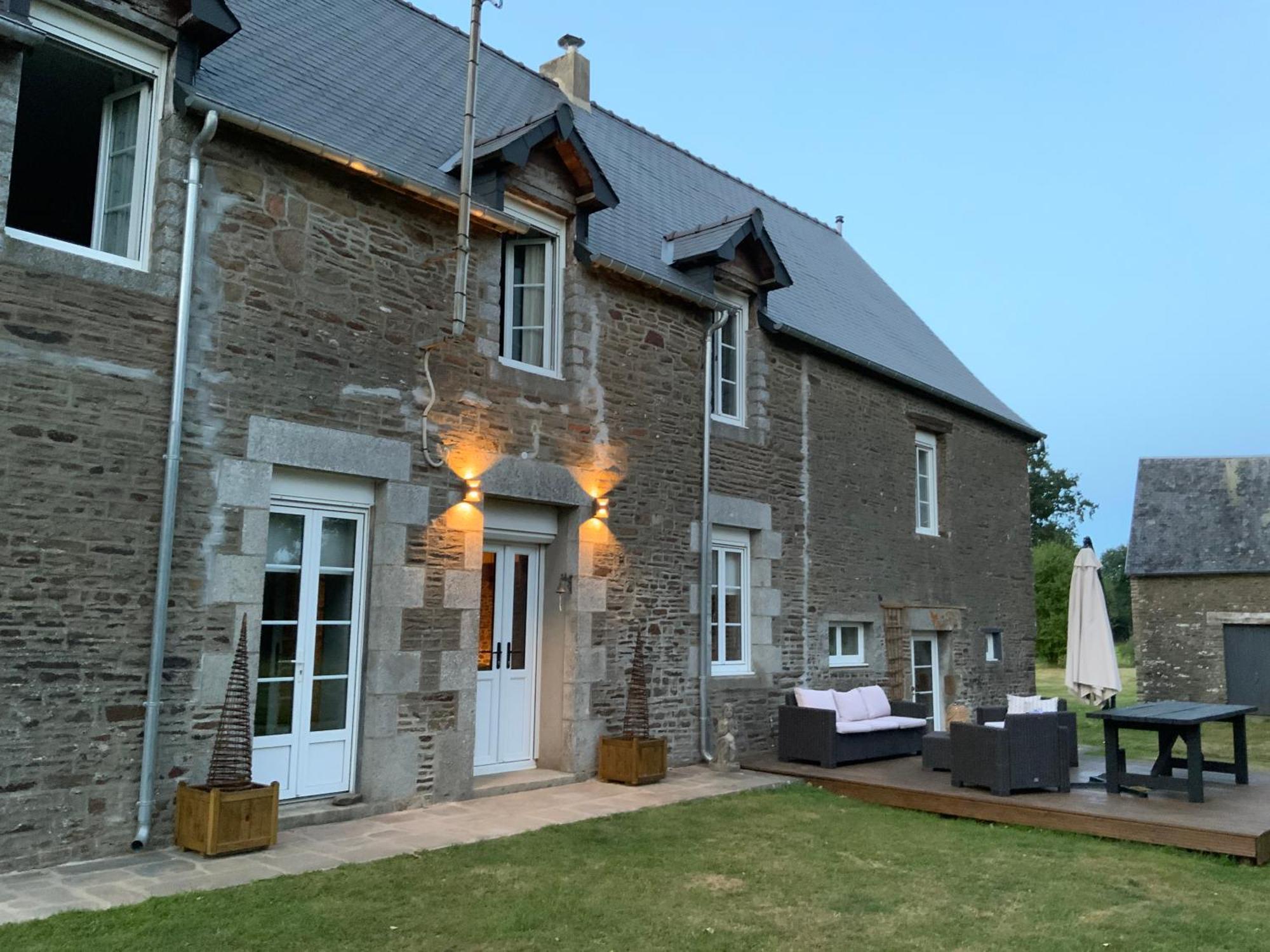 Welcoming And Peaceful Bed And Breakfast Fougerolles-du-Plessis Extérieur photo