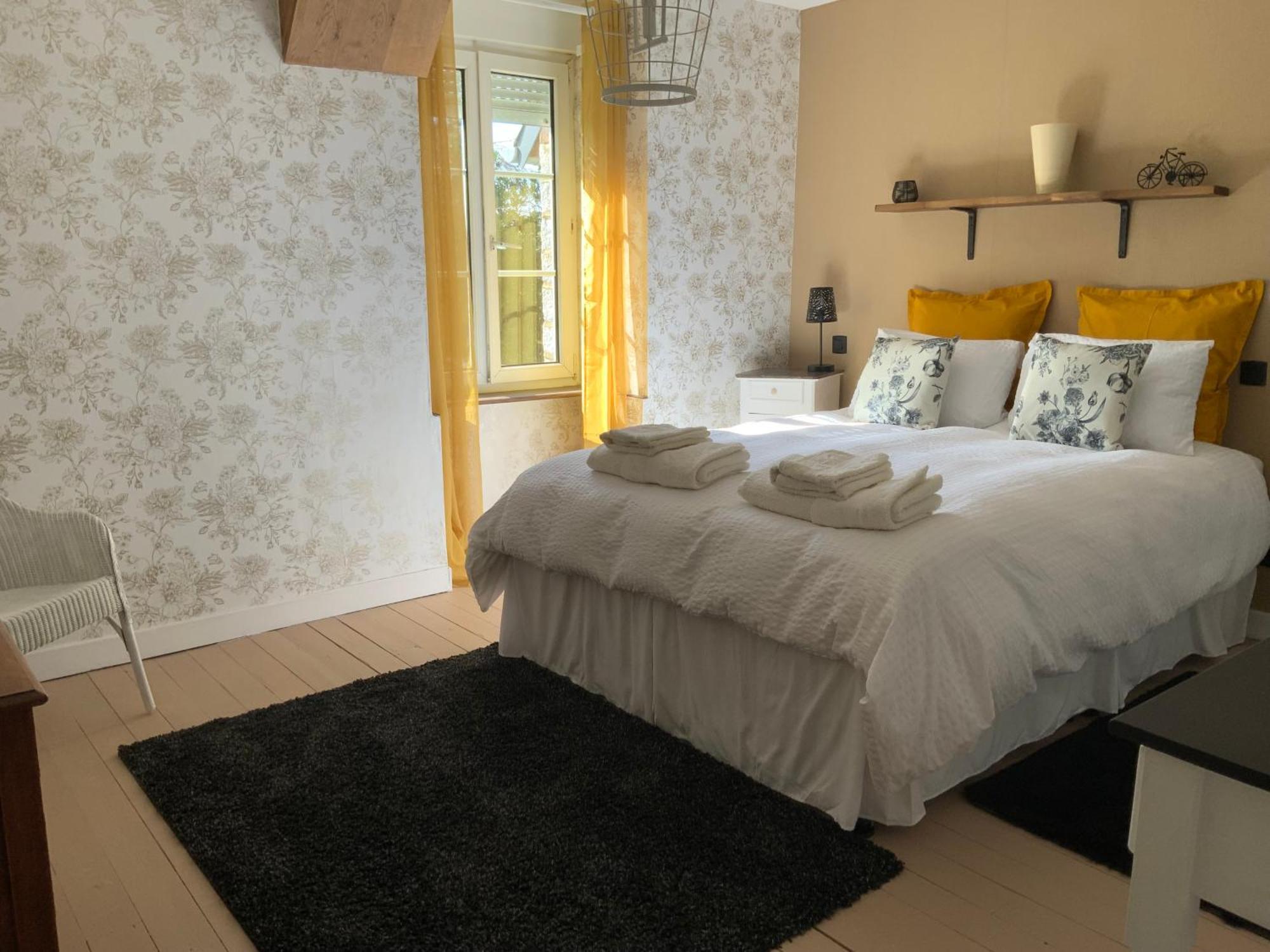 Welcoming And Peaceful Bed And Breakfast Fougerolles-du-Plessis Extérieur photo
